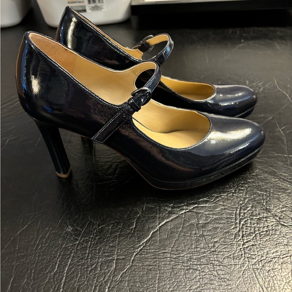 Naturalizer navy pumps - Picture 2 of 7